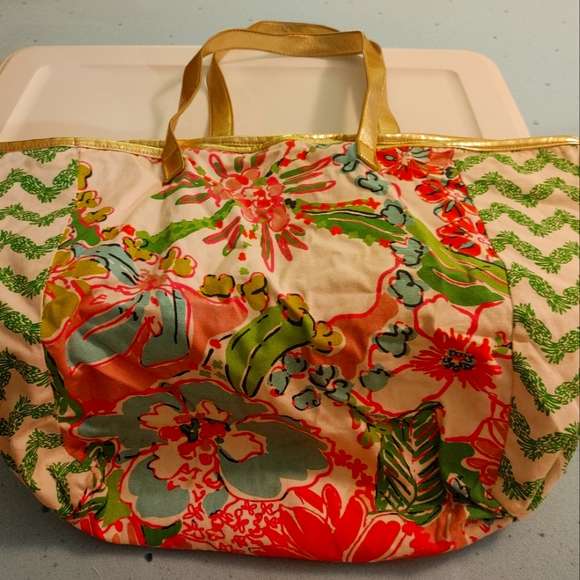 Lilly Pulitzer Purse - Picture 1 of 5